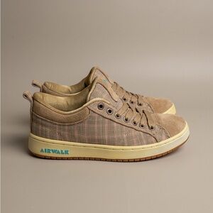 Airwalk Plaid Low-Top Sneakers in Tan with Teal Logo
